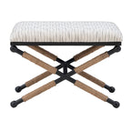 Banco decorativo boho com estrutura metálica