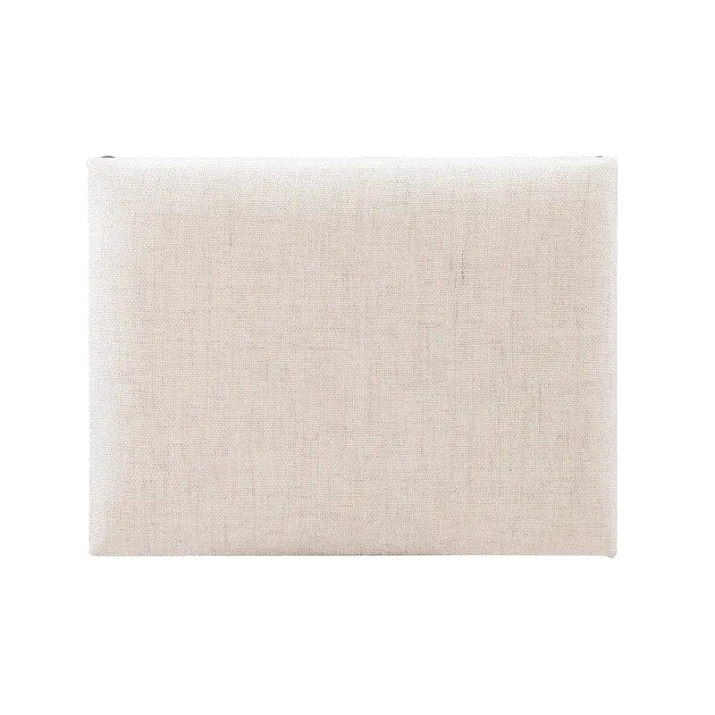 Banco decorativo boho com estrutura metálica