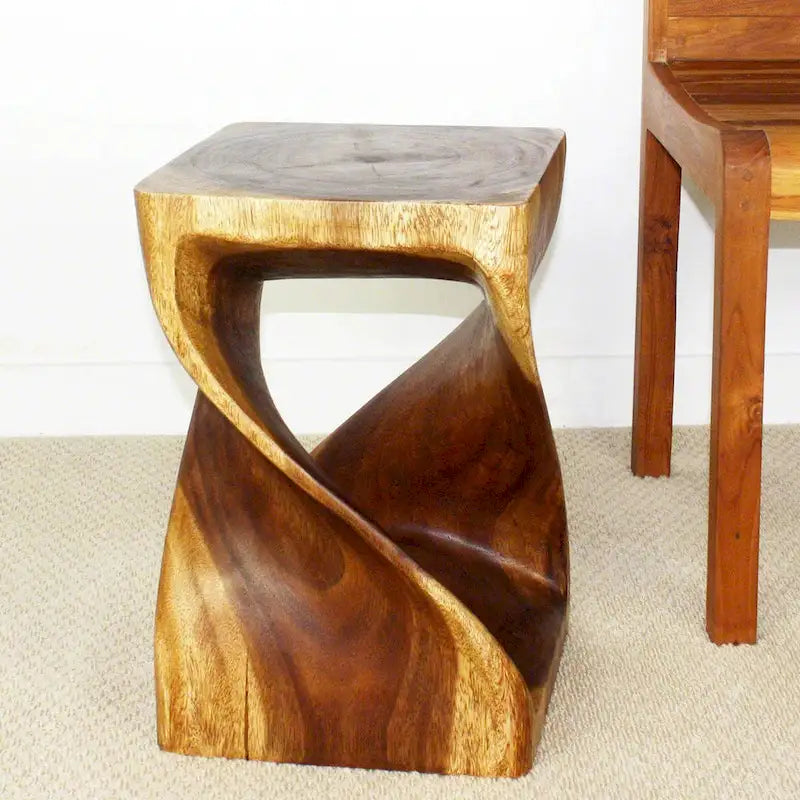 Sgabello in legno Twist 12 x 12 x 18 In - finitura a olio noce