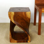 Sgabello in legno Twist 12 x 12 x 18 In - finitura a olio noce